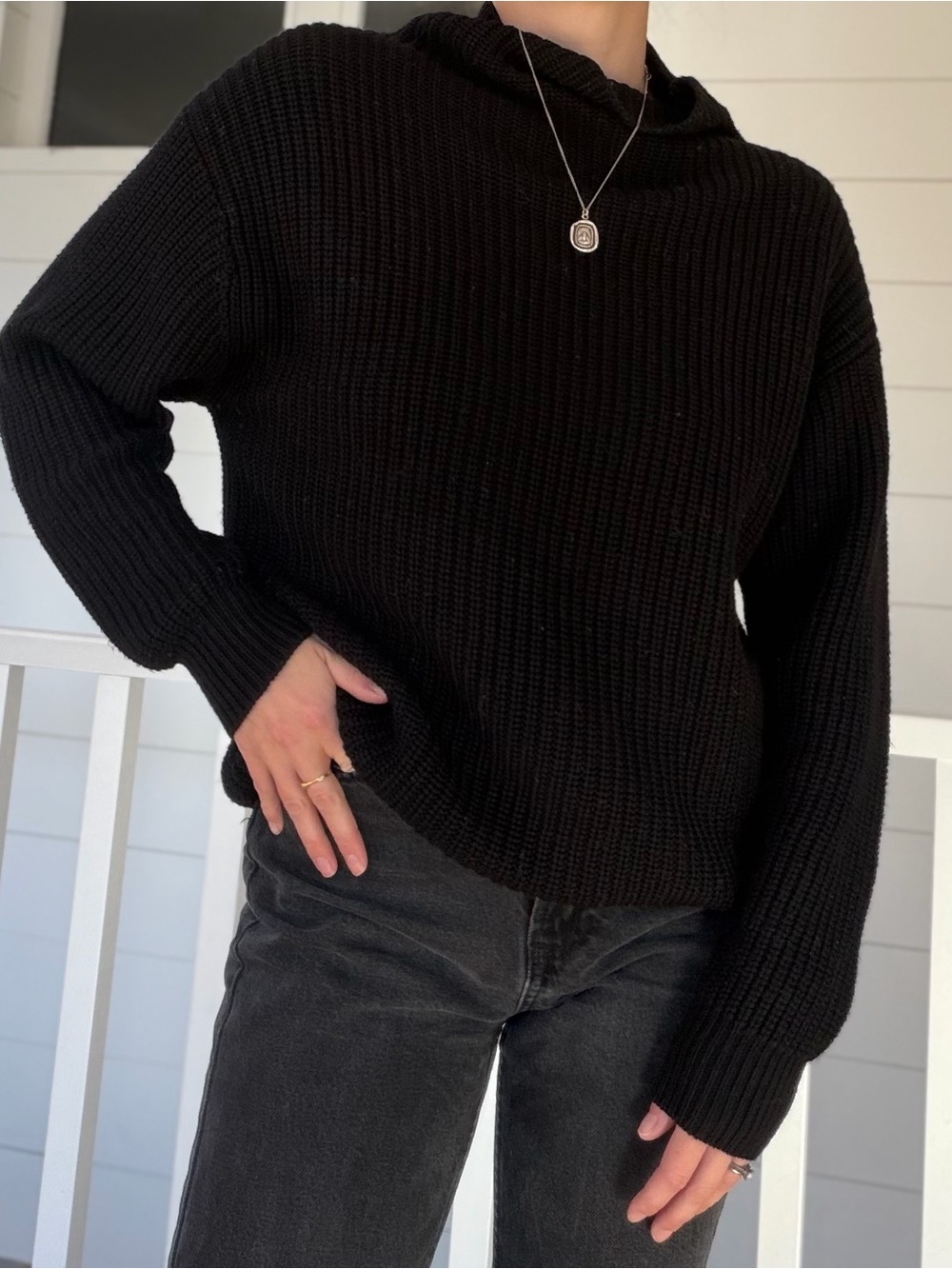 Aritzia Wilfred Montpellier 100% Merino Wool Sweater - Black - Small